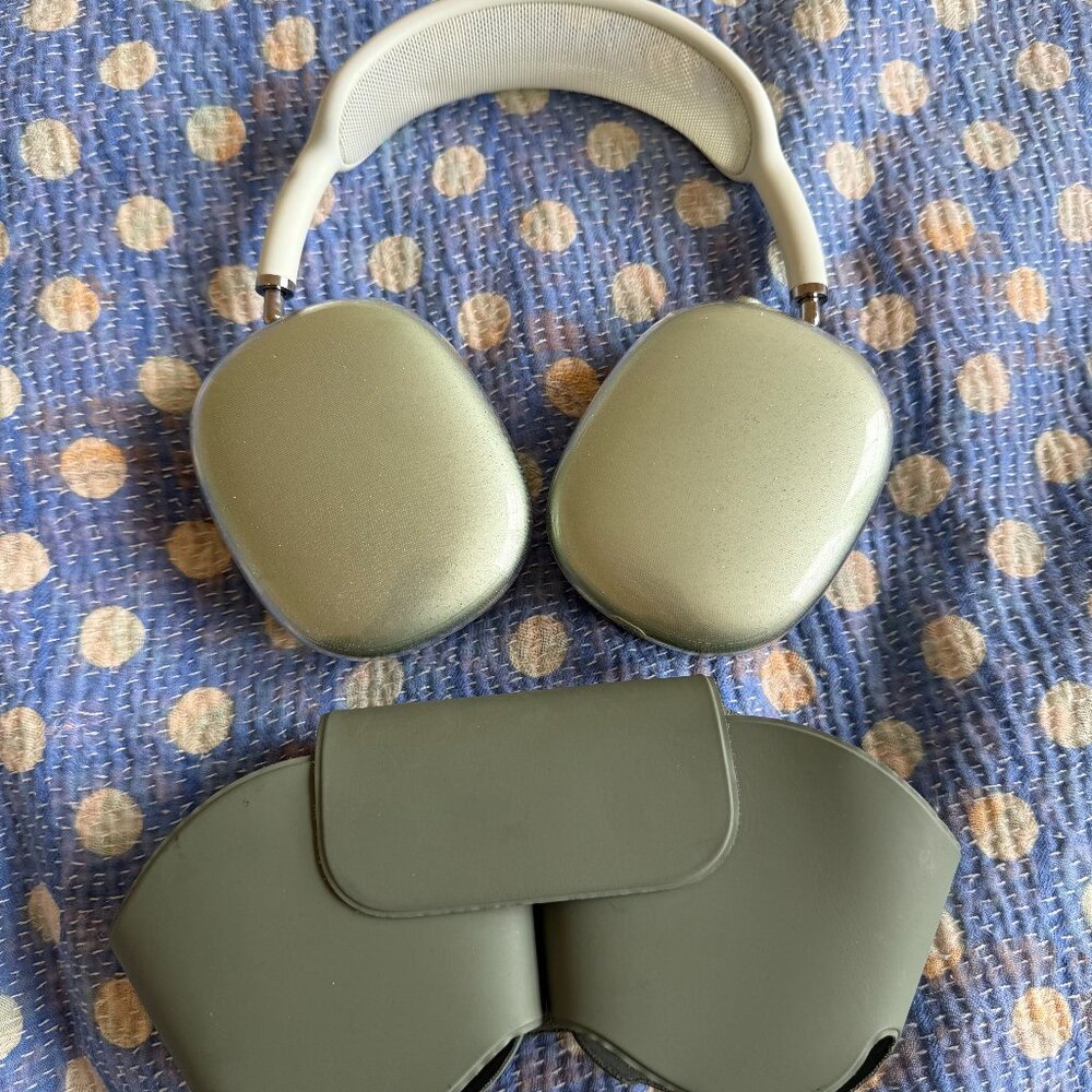 Apple AirPods Max - Green (Used) | Lightening*